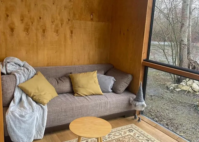 Cosy Waterfront With Hot Tub *